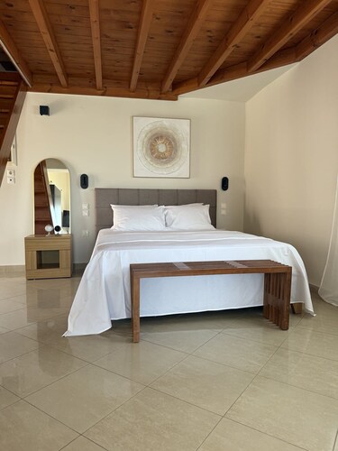 Mersea deluxe apt | Comfortable holidays in Kourouta