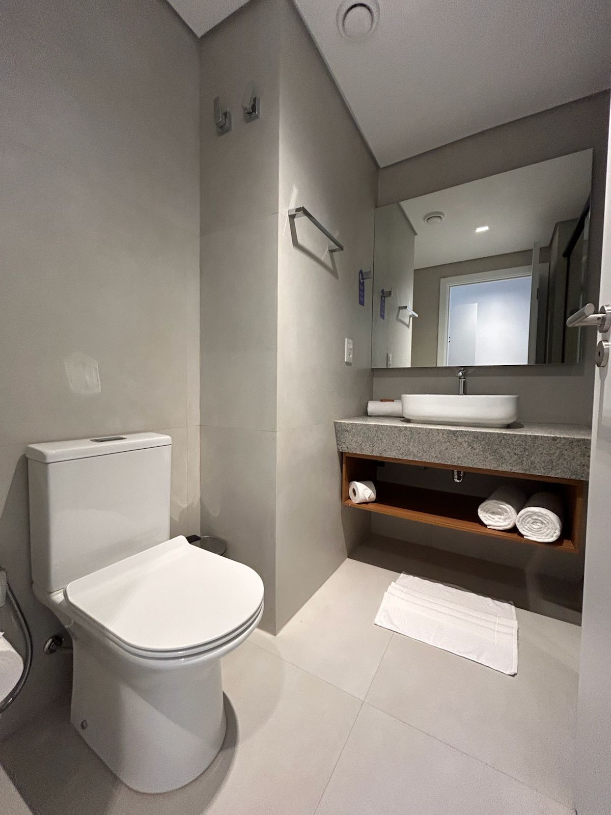 Family Apartment, Balcony, Pool View | Bathroom