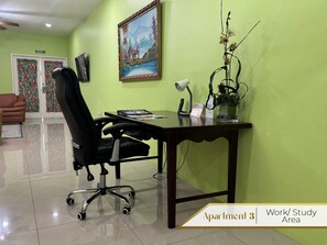 Comfort Studio | Interior - Beverly's Oasis Suites (Lowlands)