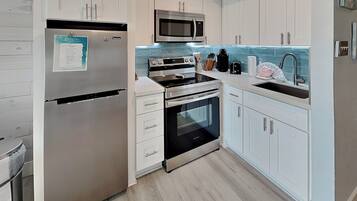 Condo (1 Bedroom) | Property amenity