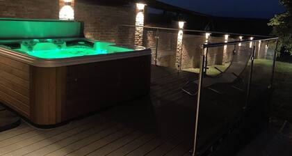 Guest house with jacuzzi and sauna for 12 people near Mecsek