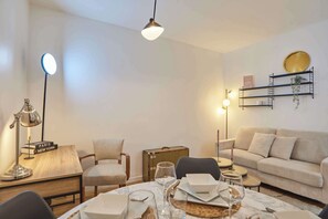 Interior - Lovely apartment Montmartre - Center of Paris (Paris)