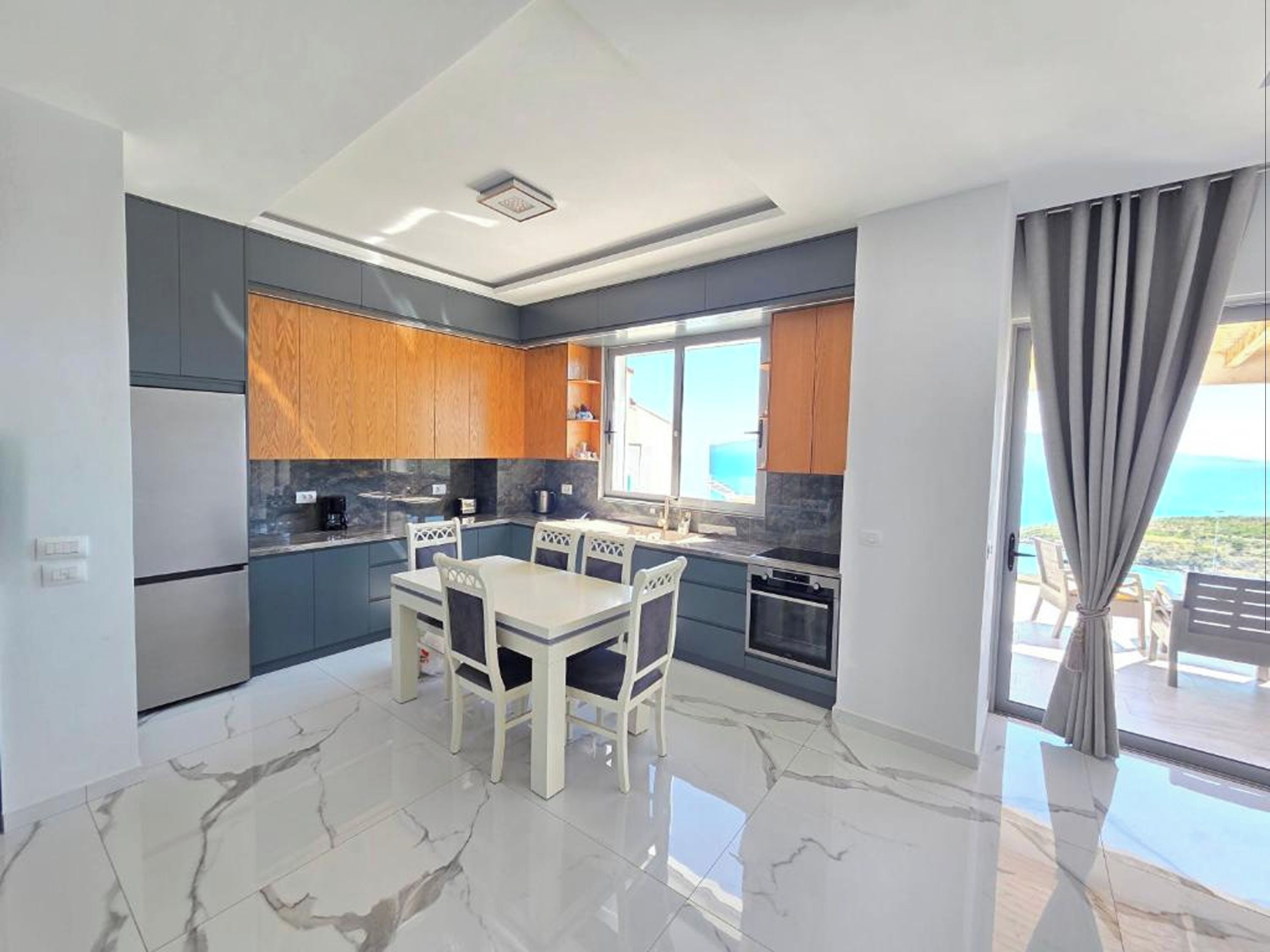 Apartment | Living area | TV