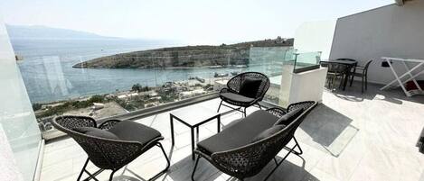 Căn hộ, ban công, quang cảnh biển | Hiên