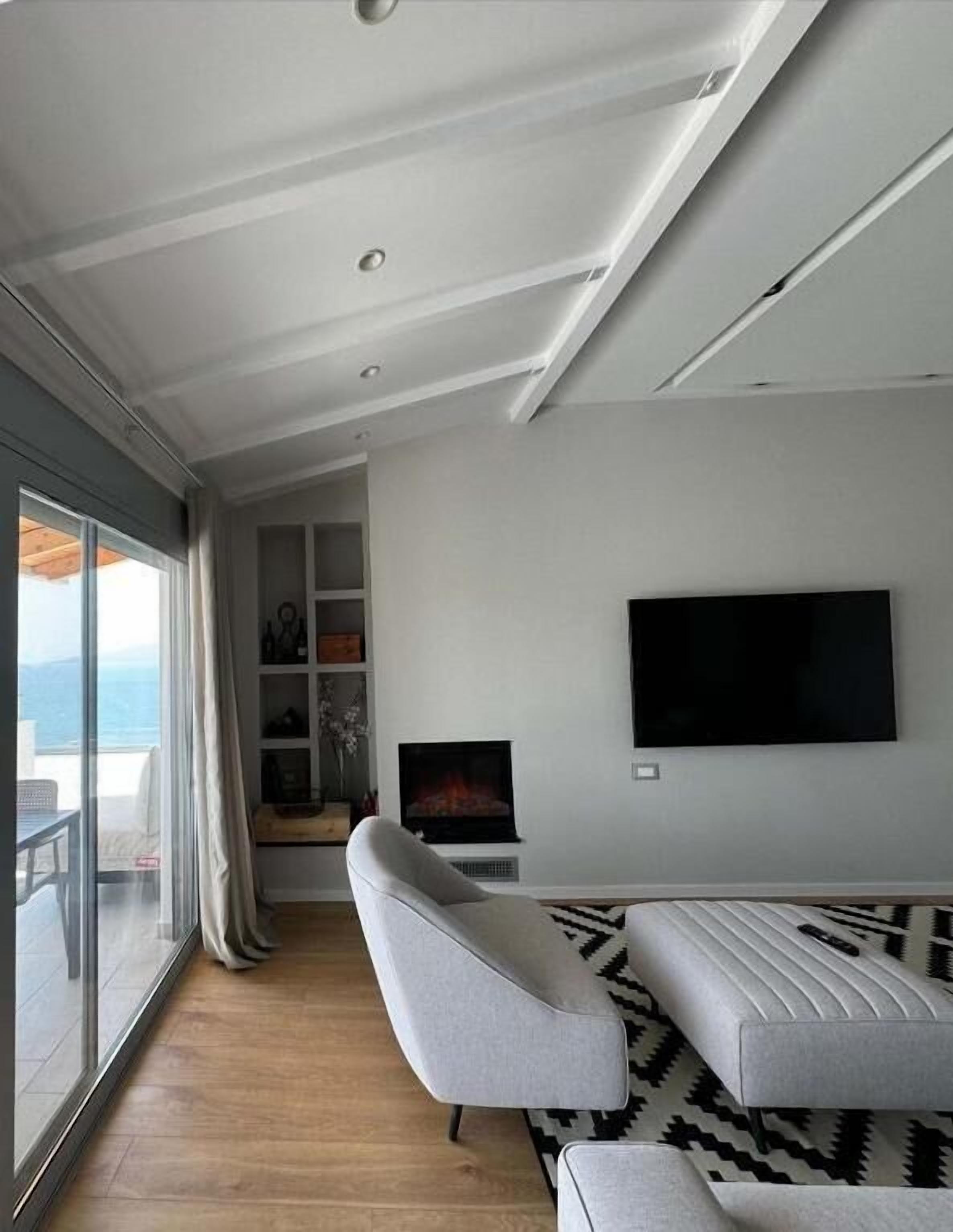 Apartment, 2 Bedrooms, Balcony, Sea View | Living area