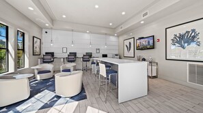 Dining - Stylish 2BR Corporate Stay | Pool + Balcony #2 (Tampa)