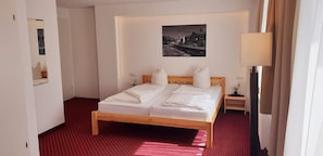 Free WiFi - Hotel Pension Löwen nahe Feldkirch - günstige Zimmer für Urlauber, Firmen und Monteure (Sulz)