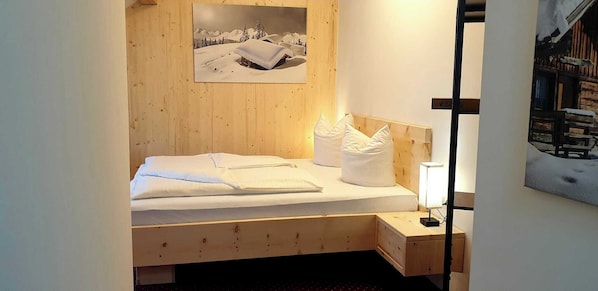 Chambre supérieure double, vue sur la montagne