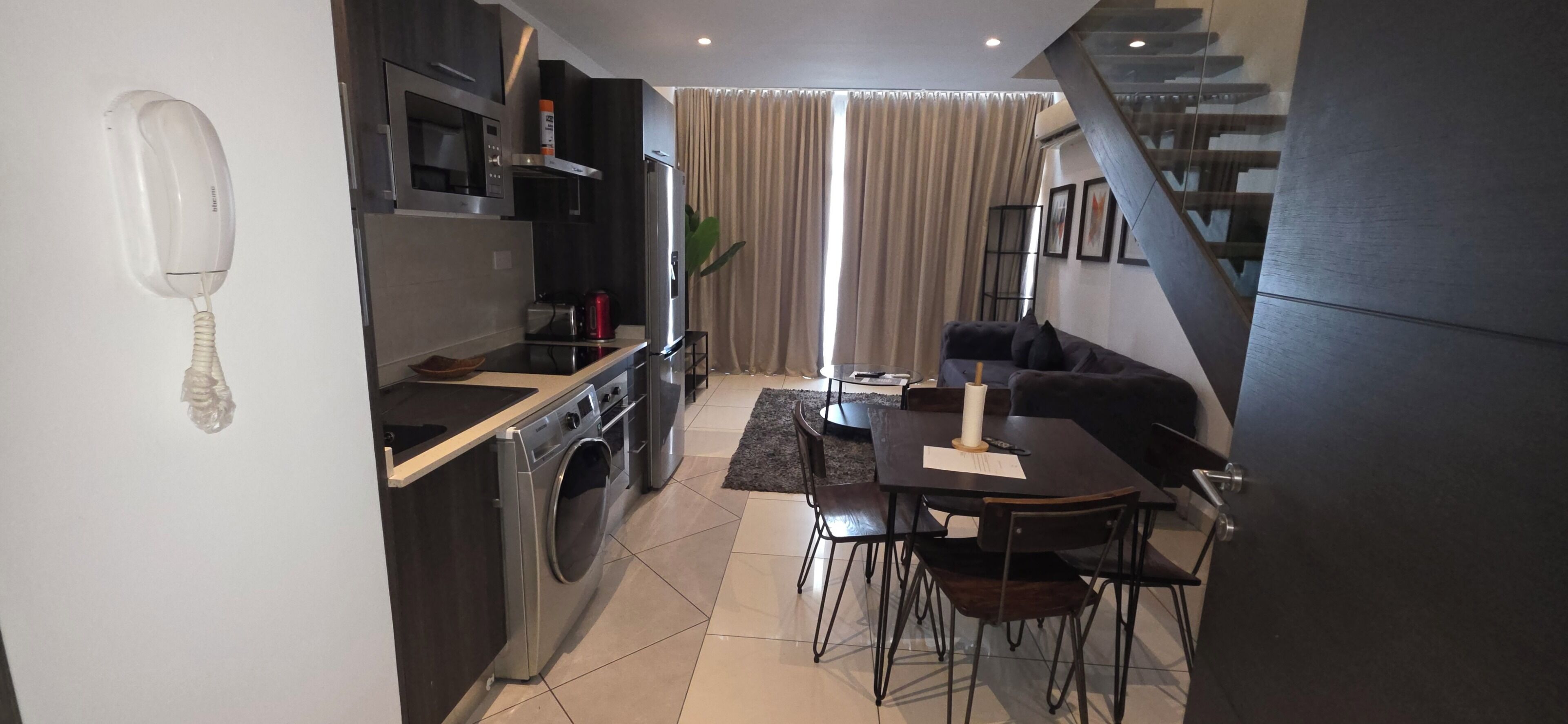 Toetasjesleilighet – classic, balkong | Innvendig