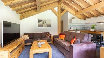 Chalet | Ruang keluarga