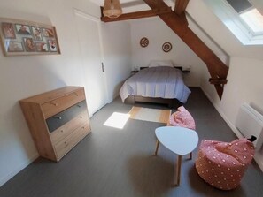 3 bedrooms, WiFi, bed sheets - Arromanches-les-Bains - La Maison de la Plage - At the heart of history (Arromanches-les-Bains)