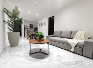 Living area - Ground Floor Apartment in Ombú Residential Cancun (Cancún)