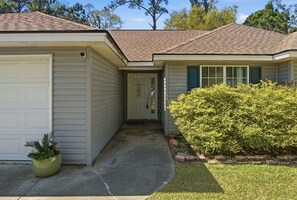 Exterior detail - NEW! 3BR Savannah Home Sleeps 5 Near historic District (Savannah)