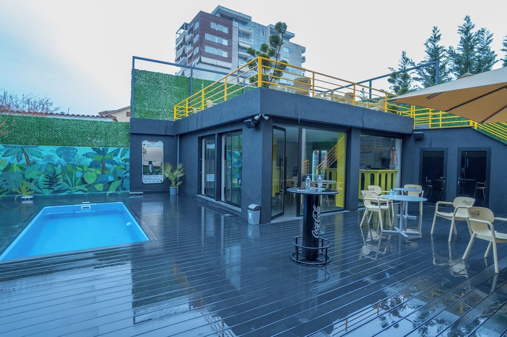 7even Boutique Hostel