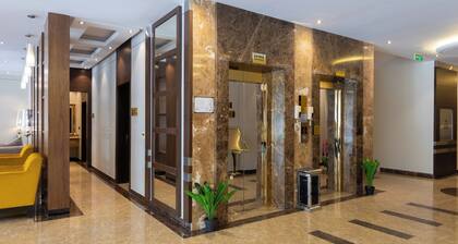Topaz Hotel Suites