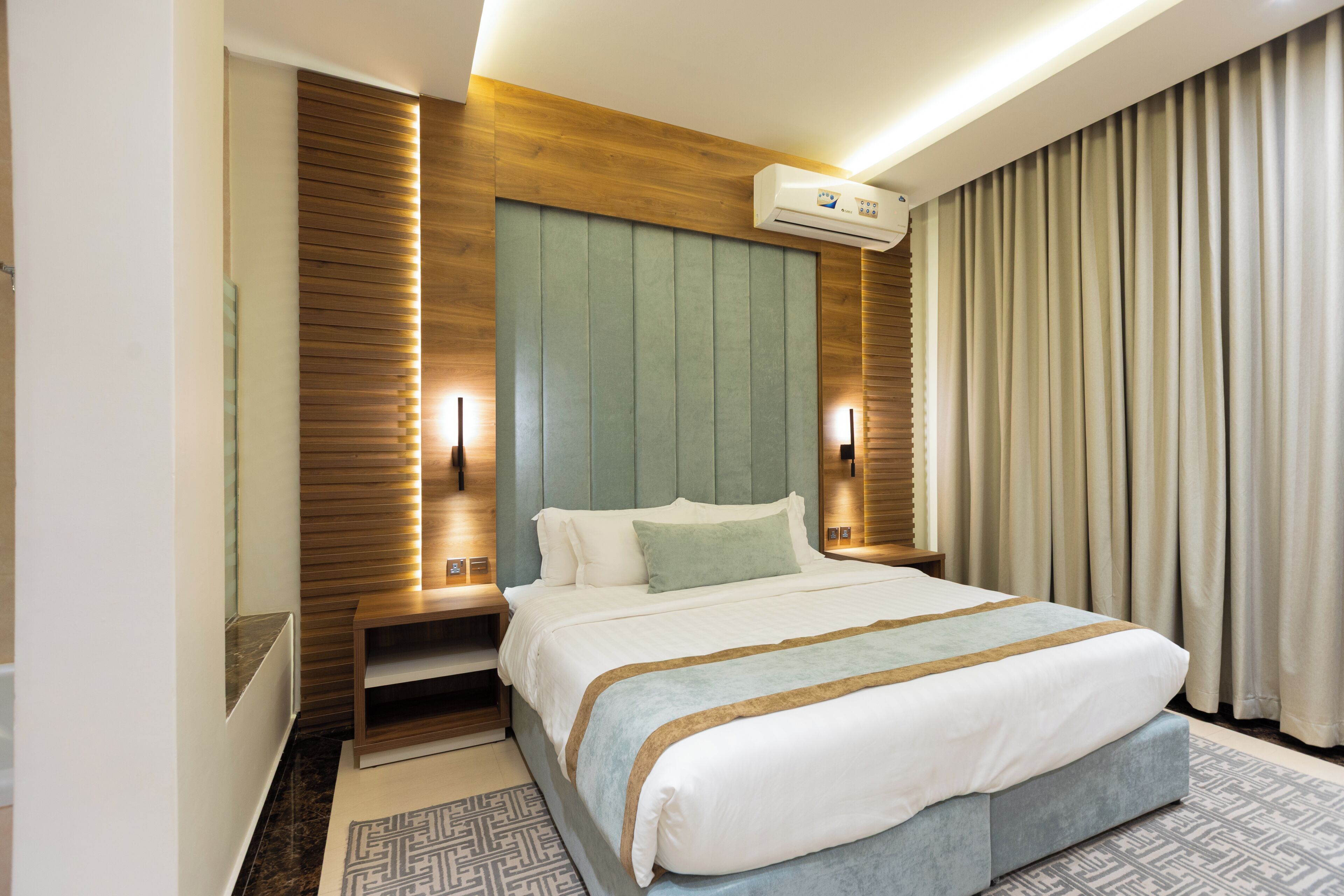 Egyptian cotton sheets, premium bedding, minibar, in-room safe