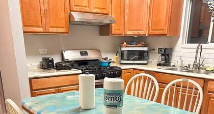 C-house - a spacious house in Vallejo