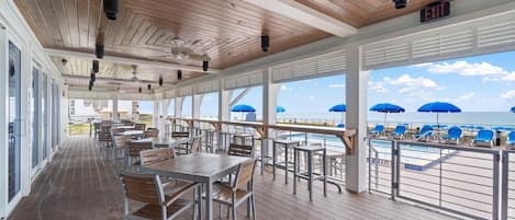 House, 1 King Bed with Sofa bed (Light House at Lost Key Villas) | Outdoor dining