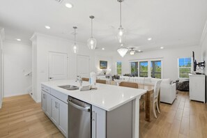 House, 1 King Bed with Sofa bed (Light House at Lost Key Villas) | Interior - Light House at Lostkey Villas (Pensacola)