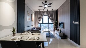 Leilighet – deluxe, 2 soverom | Spiseområde på rommet