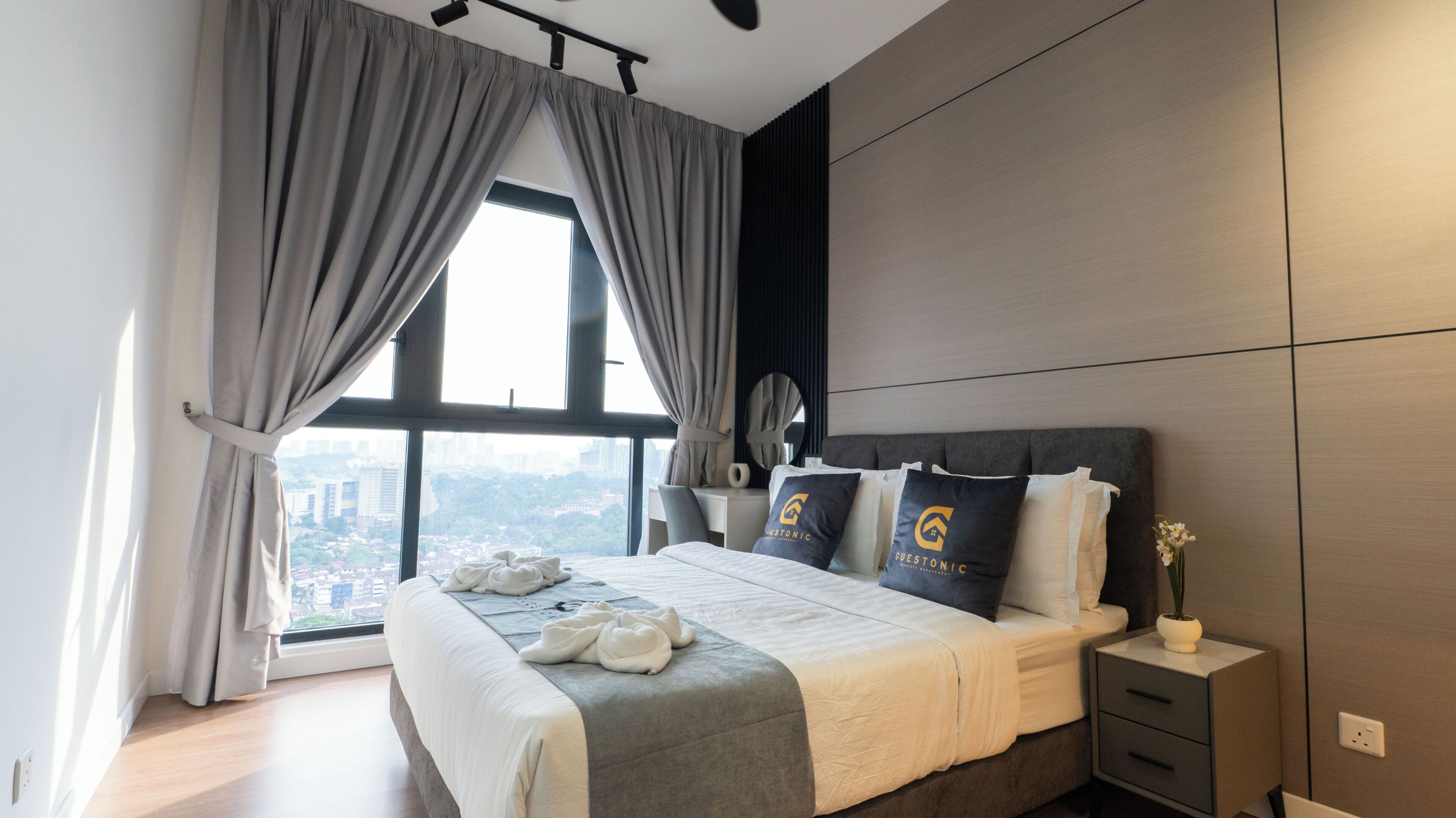 Deluxe Apartment, 2 Bedrooms | Iron/ironing board, free WiFi, bed sheets
