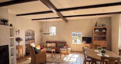 Charmante Wohnung am Pferdestall mit toller Terrasse zum Entspannen
