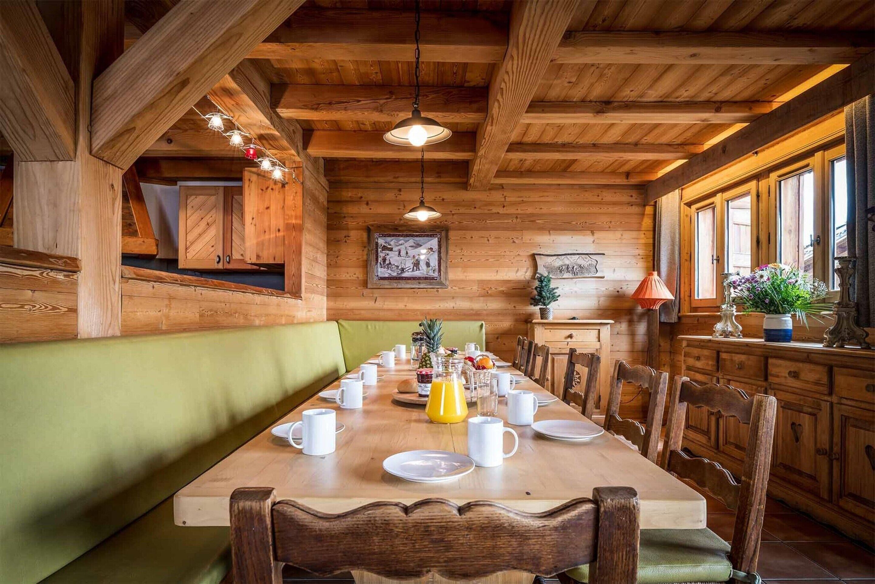 Chalet | Dining