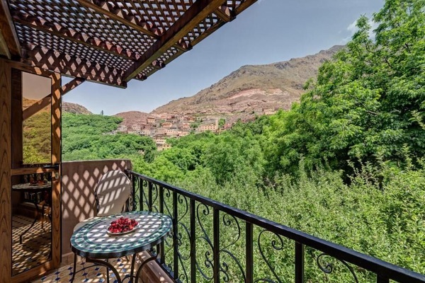 Double Room, Balcony, City View | Outdoor dining