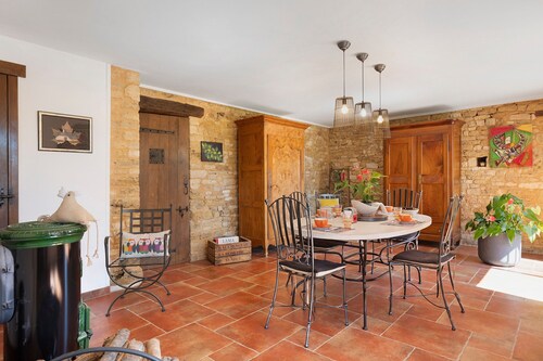 Chambre d’hôtes « La Baritaudière - Suite Kiwi » avec jardin partagé et Wi-Fi