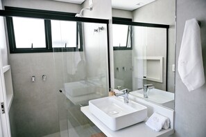 Rumah Deluks, pemandangan gunung | Kamar mandi