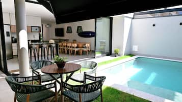 Rumah Deluks, pemandangan gunung | Tempat makan outdoor