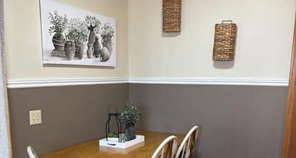 Peaceful 2-bedroom house in a great location in charming Scott City!