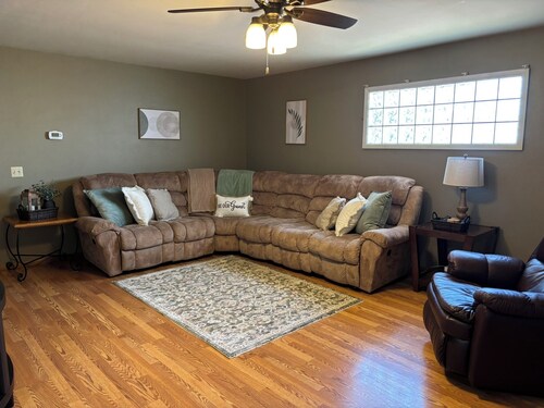 Peaceful 2-bedroom house in a great location in charming Scott City!