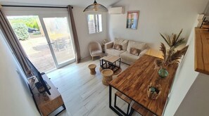 TV - Charming house with terrace and pool (Grosseto-Prugna)