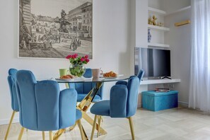 Appartement Confort, 2 chambres, balcon, vue ville | Restauration