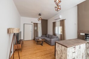 Deluxe-Suite, Blick auf den Innenhof | Wohnbereich