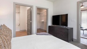 Apartment (2 Bedrooms) | Interior - Landing Stunning 1bd, Gym, Yoga Studio (Charlotte)