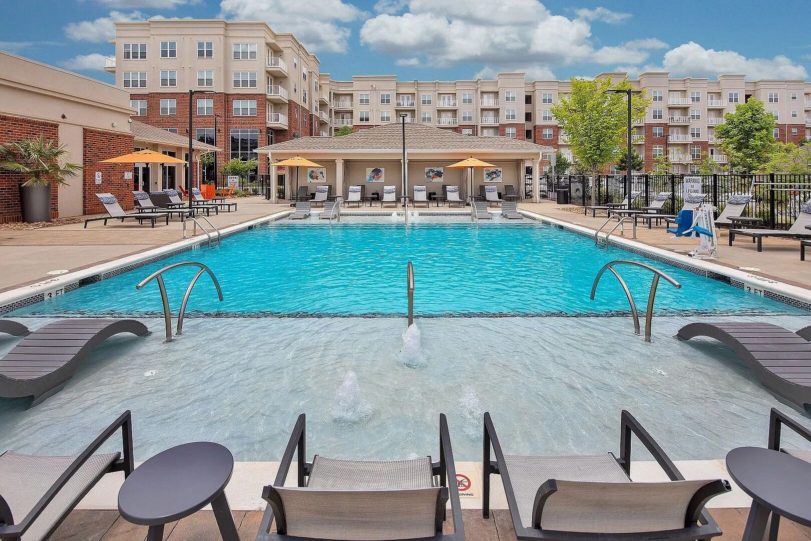 Apartment (2 Bedrooms) | Exterior