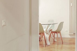 Dining - Renovated apartment Crocetta area (Torino)