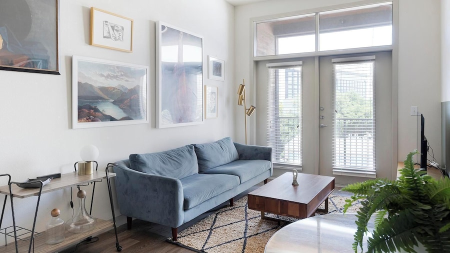 Landing Apartments Near Southtown