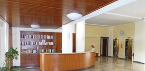 Lobby - Apartment 'Residence Vera Cruz 401' with Sea View, Shared Pool and Private Terrace (Lido di Jesolo)