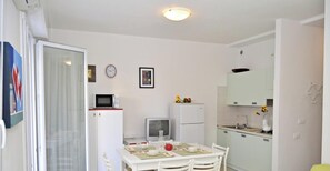 Dining - Apartment 'Vera Cruz 106' with Shared Pool and Private Terrace (Lido di Jesolo)