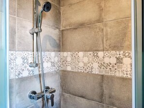 Shower - Manoir des Lumières, 5 ch, terrasse, wifi, 5 sdb (Roubaix)