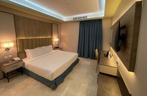Basic Studio Suite | Blackout drapes, iron/ironing board, free WiFi - Rovan Hotel (Madinah)