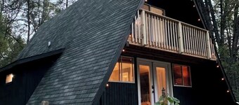 Secluded A-frame Loft Cabin on Lincoln Hills Trails Firepit ATV Friendly!