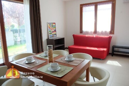 Villa 'Mascagni 01' with Private Terrace, Garden, and Air Conditioning