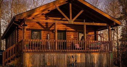 Sam's Place- Peaceful Cabin near Lake Of Egypt