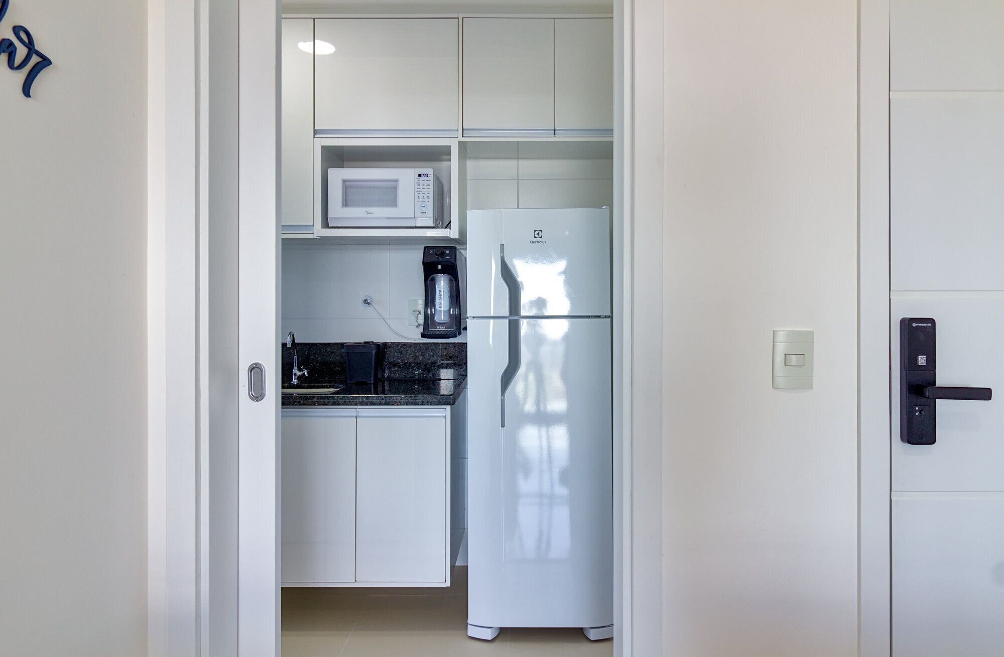 Fridge, microwave