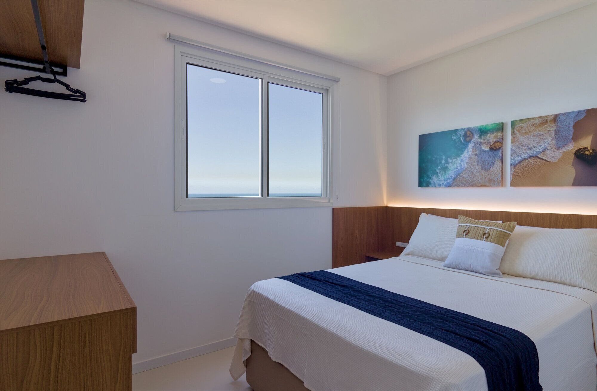 2 bedrooms, iron/ironing board, bed sheets