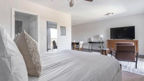 Studio (0 Bedroom) | Individually decorated, individually furnished, desk, laptop workspace - Landing Apartments Near HCA Florida Fawcett Hospital (Port Charlotte)